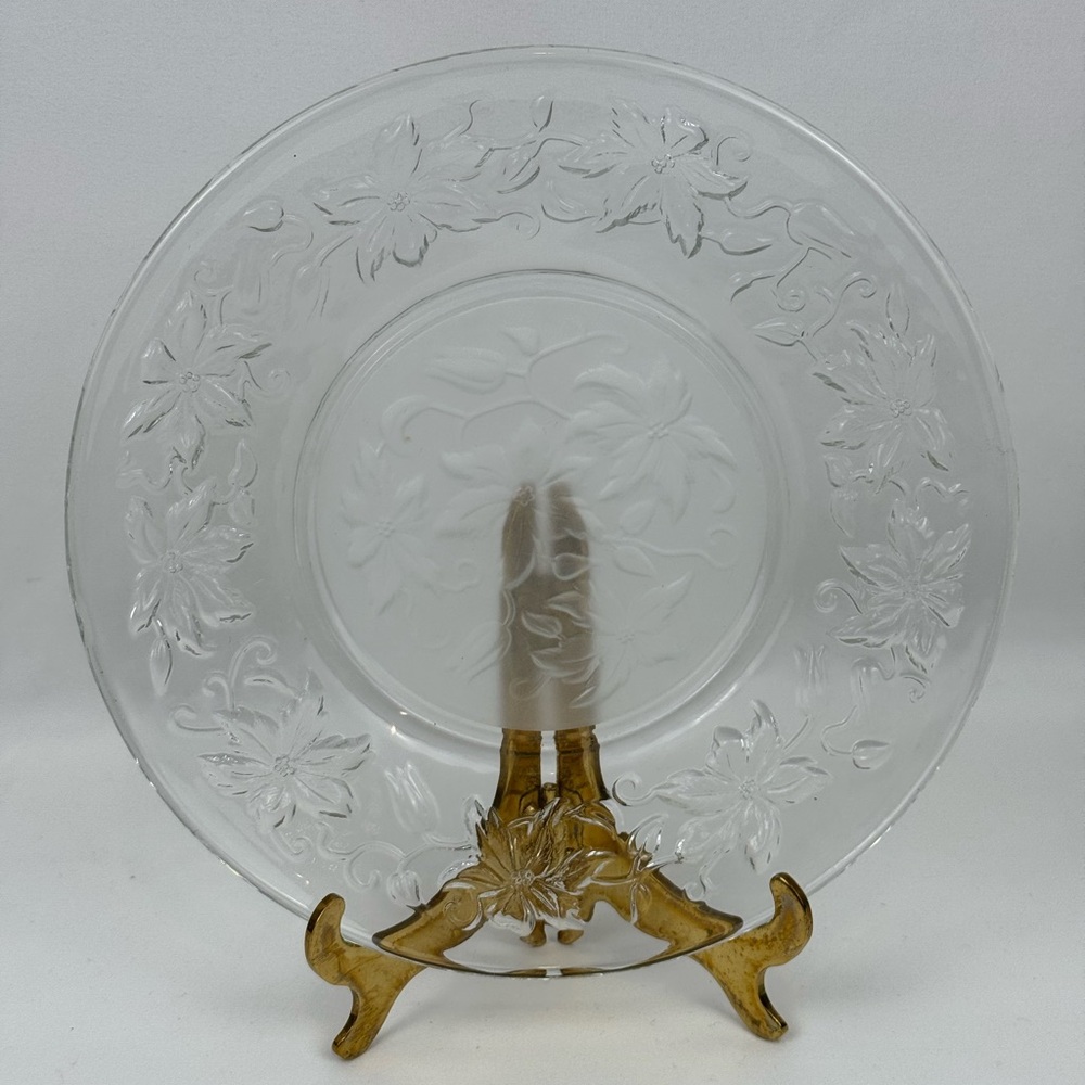 4- Princess House Fantasia Salad Lunch Plate 8" poinsettia etched embossed glass